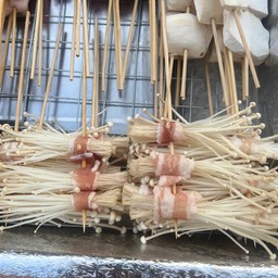 เบคอนพันเห็ด x5ไม้