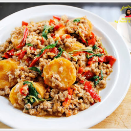 กะเพราเต้าหู้หมูสับ