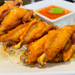 ปีกไก่ทอดน้ำปลา