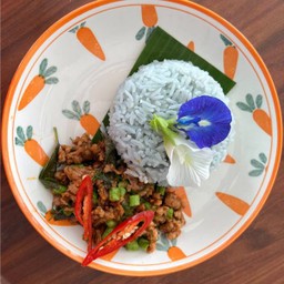 ข้าวผัดพริกหมูสับถั่วฝักยาว