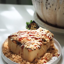 ขนมปังปิ้งหมูหยองมายองเนส