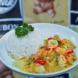 ข้าวราดผัดผงกระหรี่