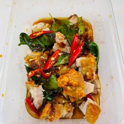 พริกเผาหมูกรอบ เป็นกับ