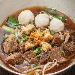 เกาเหลาหมูตุ๋น-ลูกชิ้น(พิเศษ)