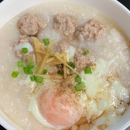 โจ้กหมูใส่ไข่