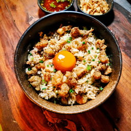 ข้าวผัดมันเนื้อ(CLASSIC)  x ไข่ดอง