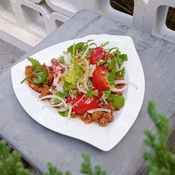 ยำเอ็นไก่ทอด