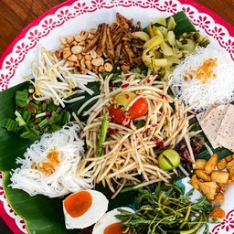 ตำถาด+ปีกไก่2ปีก