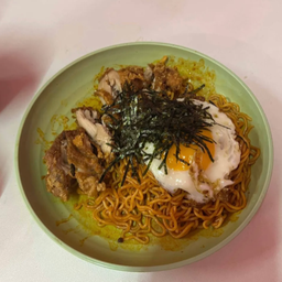 มาม่าเกาหลี+ไก่กรอบ