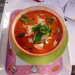 ต้มยำรวมมิตรน้ำขน