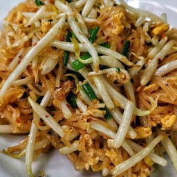 เส้นเล็กผัดไข่