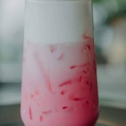 นมเย็นชมพู