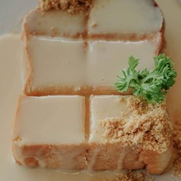 ขนมปังนมเนย