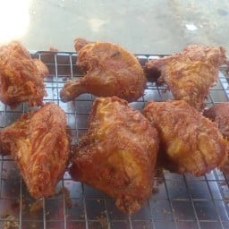 ไก่ทอดหาดใหญ่ บงกช 29