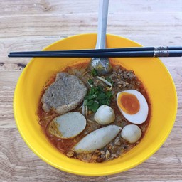 ร้านก๋วยเตี๋ยวเจ๊นิ