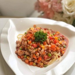 สปาเก็ตตี้ผัดมะเขือเทศ