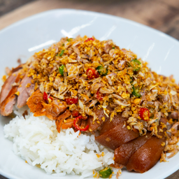 ข้าวขาหมูคั่วพริกเกลือ