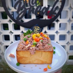 ขนมปังปิ้งทูน่าทรัฟเฟิล