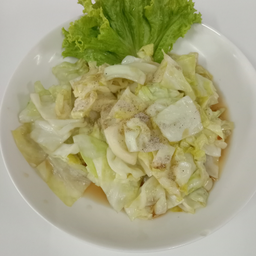 กะหล่ำปลีผัดน้ำปลา