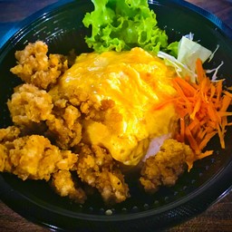 ข้าวไข่ข้นหน้าไก่กร๊อบเทอริยากิ