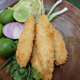 ไก่เสียบไม้หน้าโรงเรียน