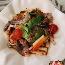 ยำกุ้งสด ไข่เเดง ไหลบัว