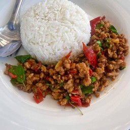 ข้าวกะเพราหมูสับ