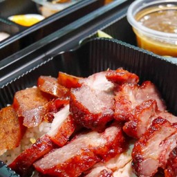 ข้าวหมูแดง - หมูกรอบ เมืองเอก