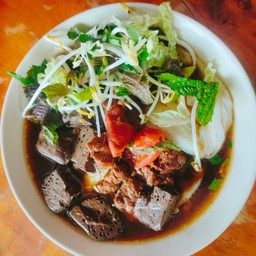 ข้าวปุ้นน้ำวัว ตุ๋นนุ่มๆ