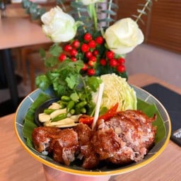 แหนมหมูใบตอง (ทอด)
