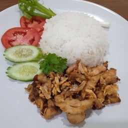 ครัวฟาตินฮาล้าลฟู๊ด&อาหารตามสั่ง&ของทานเล่น&คาเฟ่