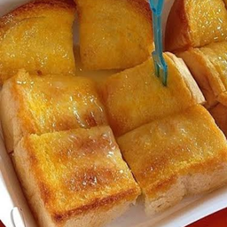 ขนมปังปิ้ง เนย