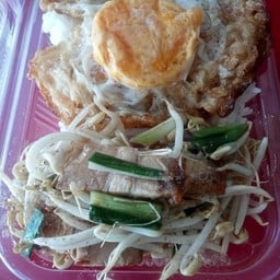 ข้าวหมูแดง-หมูกรอบ(ตลาดพลู)