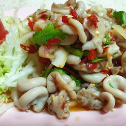 ยำไส้ตัน