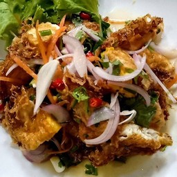 ยำไข่ดาว
