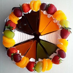 เค้กวันเกิดแบบรวมมิตร ขนาด 3 ปอนด์