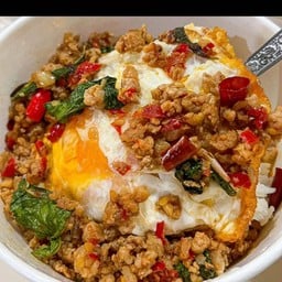 ไอ้หมีผัดกะเพรา