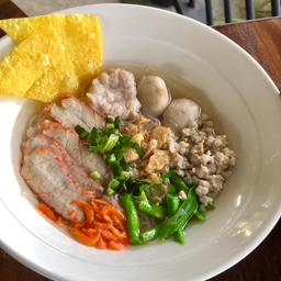 ก๋วยเตี๋ยวน้ำใส