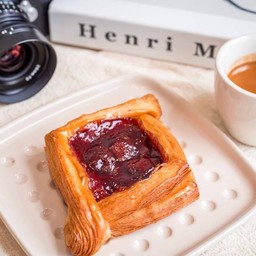 Strawberry Danish