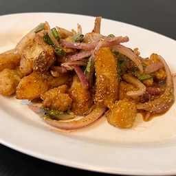 ลาบไก่ทอด