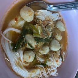 ขนมจีนกินเครื่อง+อาหารตามสั่ง