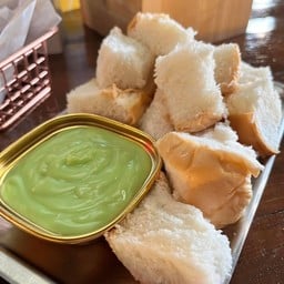 ขนมปังสังขยา