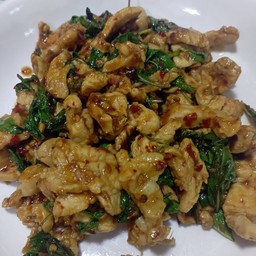 กะเพราไก่ชิ้นเป็นกับข้าว2คน