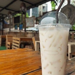 แดกซะ คาเฟ่ เลี่ยงเมืองนนทบุรี
