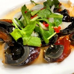 ยำไข่เยี่ยวม้า