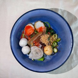 ก๋วยเตี๋ยวลูกชิ้นปลาเยาวราช (ทำเอง) สาขา 1