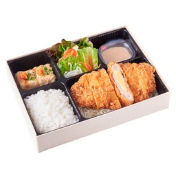 เบนโตะหมูทงคัตสึสอดไส้ชีส