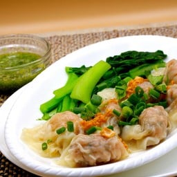 เกี๊ยวกุ้งลวก น้ำจิ้มพริกสด