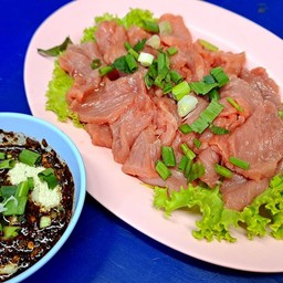 ซอยจุ๊เนื้อ น้ำจิ้มขม