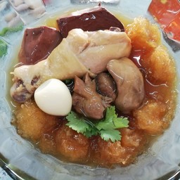 กระเพาะปลาใส่ไข่+น่องไก่+ตับ+กึ๋น